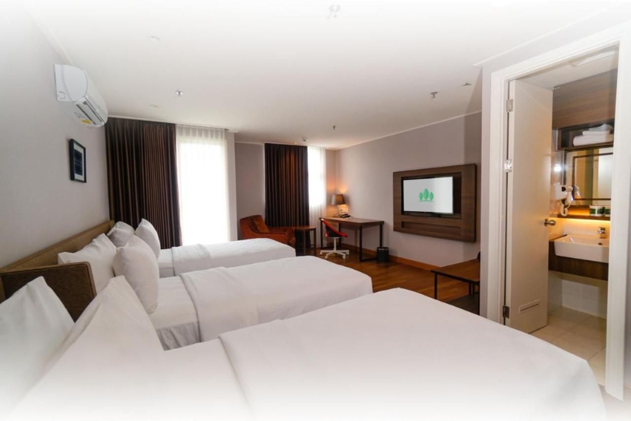 Tuscany Boutique Hotel South Tangerang Exterior foto